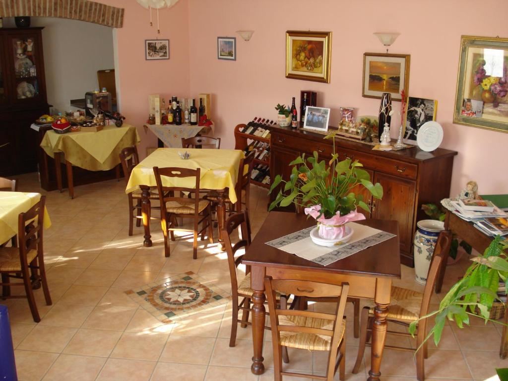 Agriturismo Ai Piacentini Santo Stefano Belbo Exterior photo